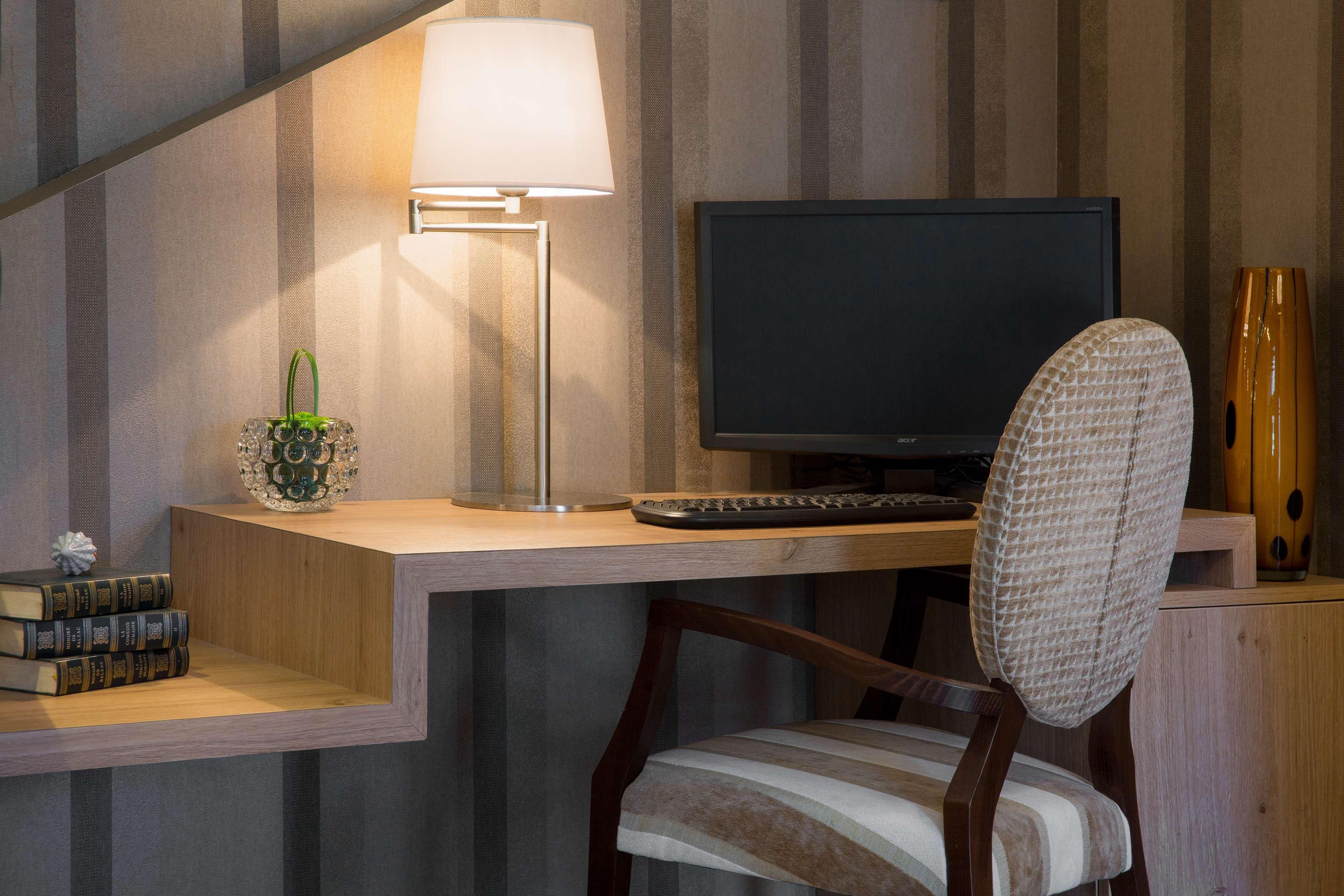 Hotel Le Rive Droite & Spa 루르드 외부 사진