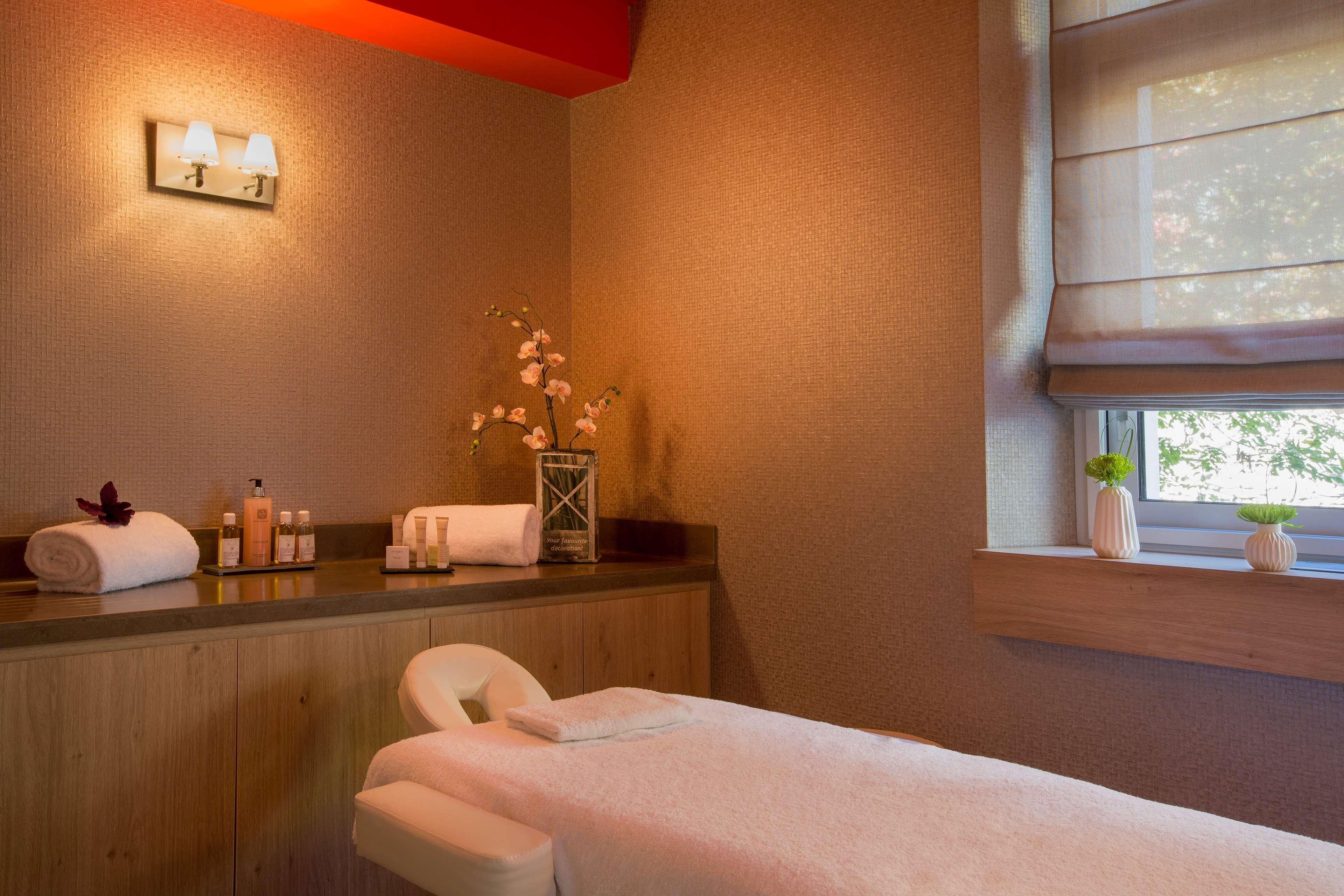 Hotel Le Rive Droite & Spa 루르드 외부 사진